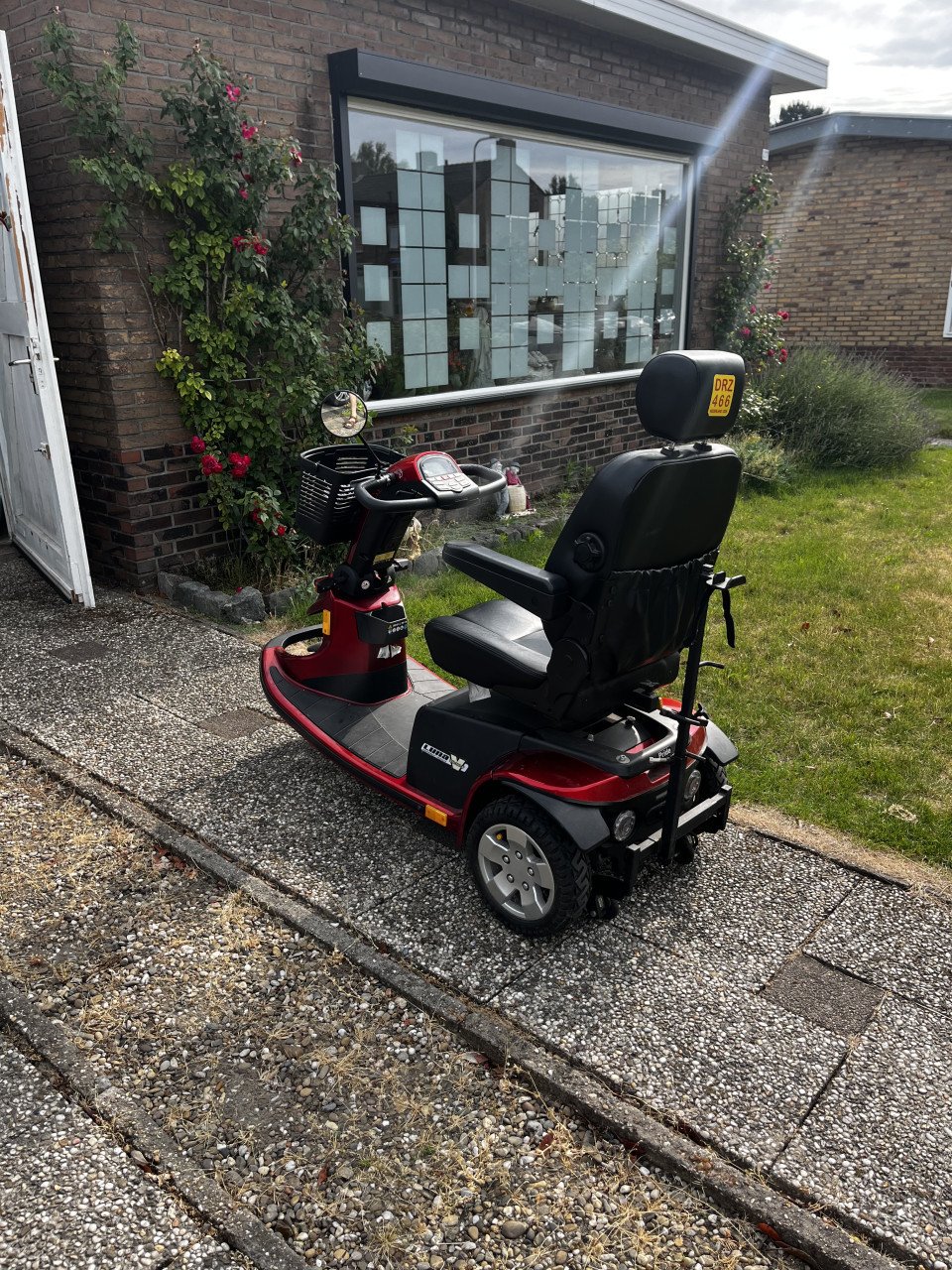 Scootmobiel pride Luna victori