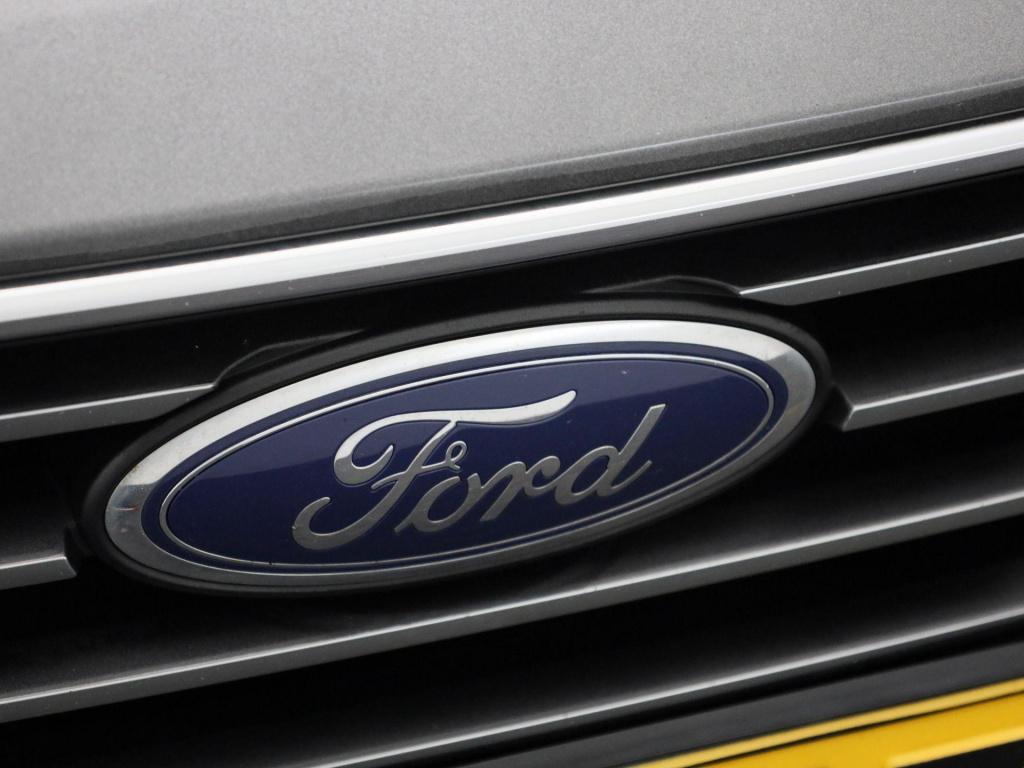 Ford Fiesta 1.0 ecoboost hybrid titanium | climate control | cruise control