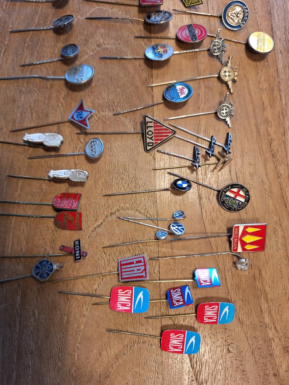 Speldjes van o.a diverse automerken