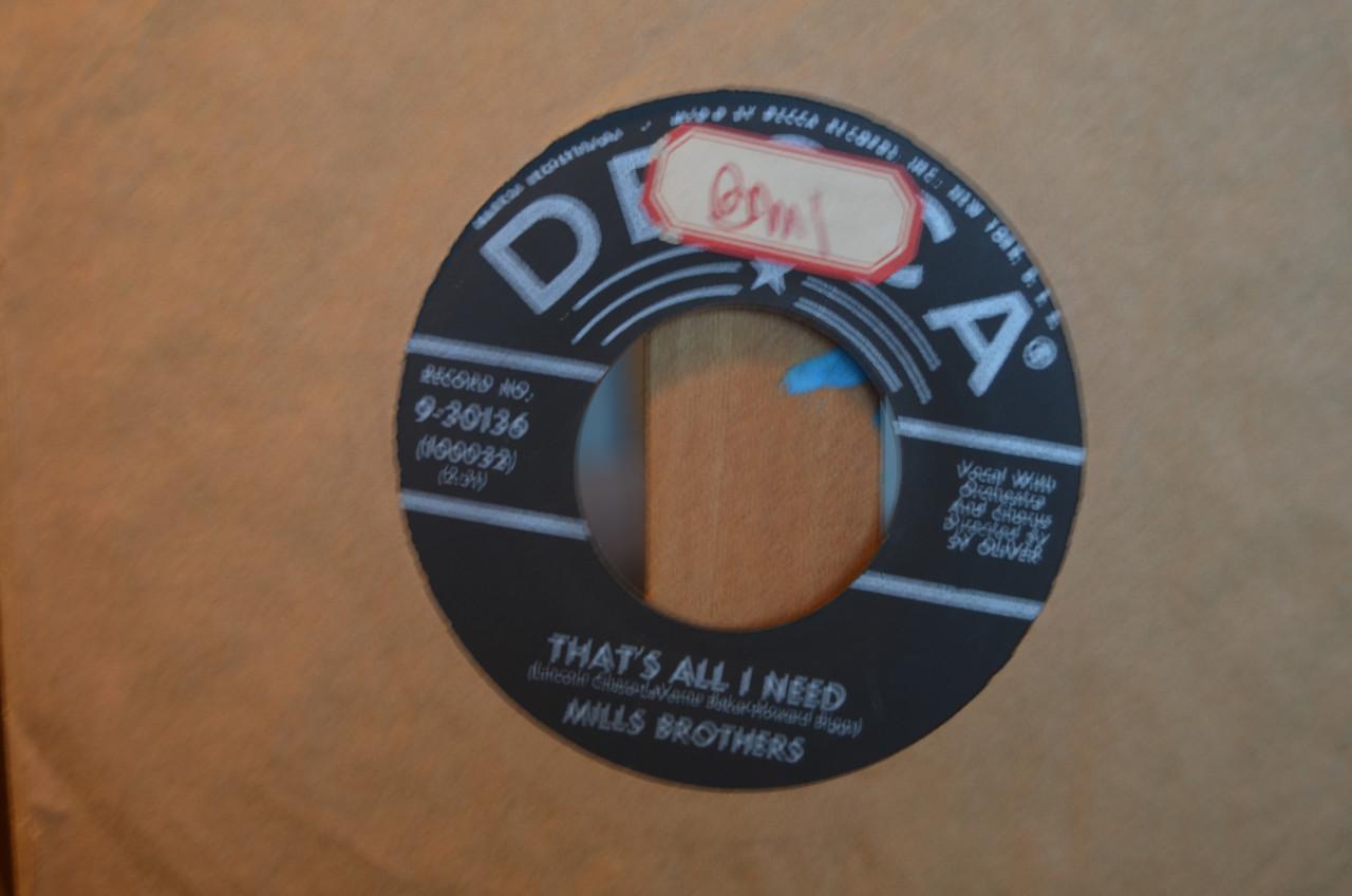 Diverse singles 'The Mills Brothers' (3)