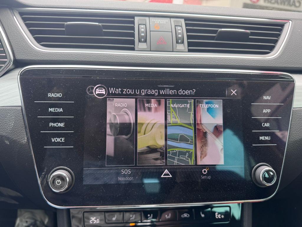 Skoda Superb combi 1.4 tsi iv business edition plus