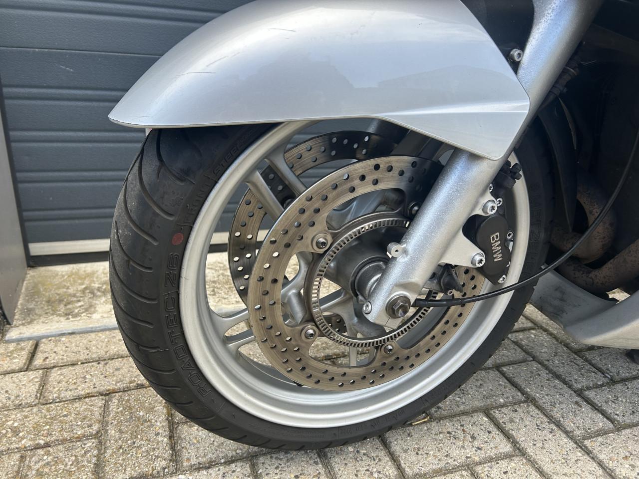 BMW R1150RT Twin-Spark uit 2004 met 122dkm, met ABS, kofferset, €1995,-