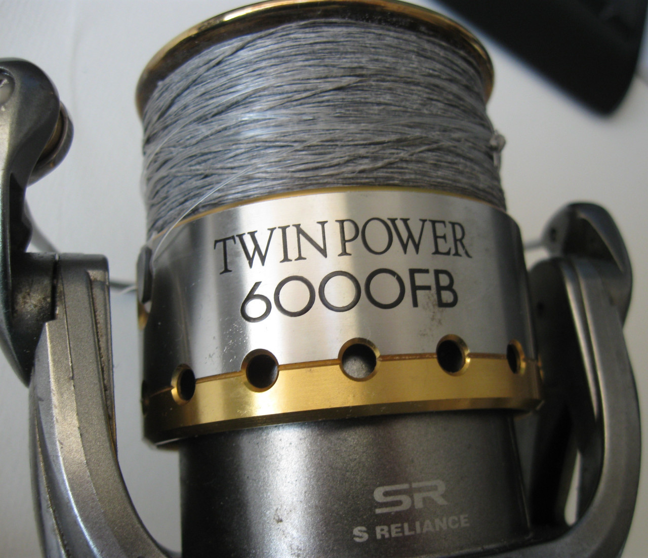 Gezocht Shimano Twinpower 6000FB vismolen