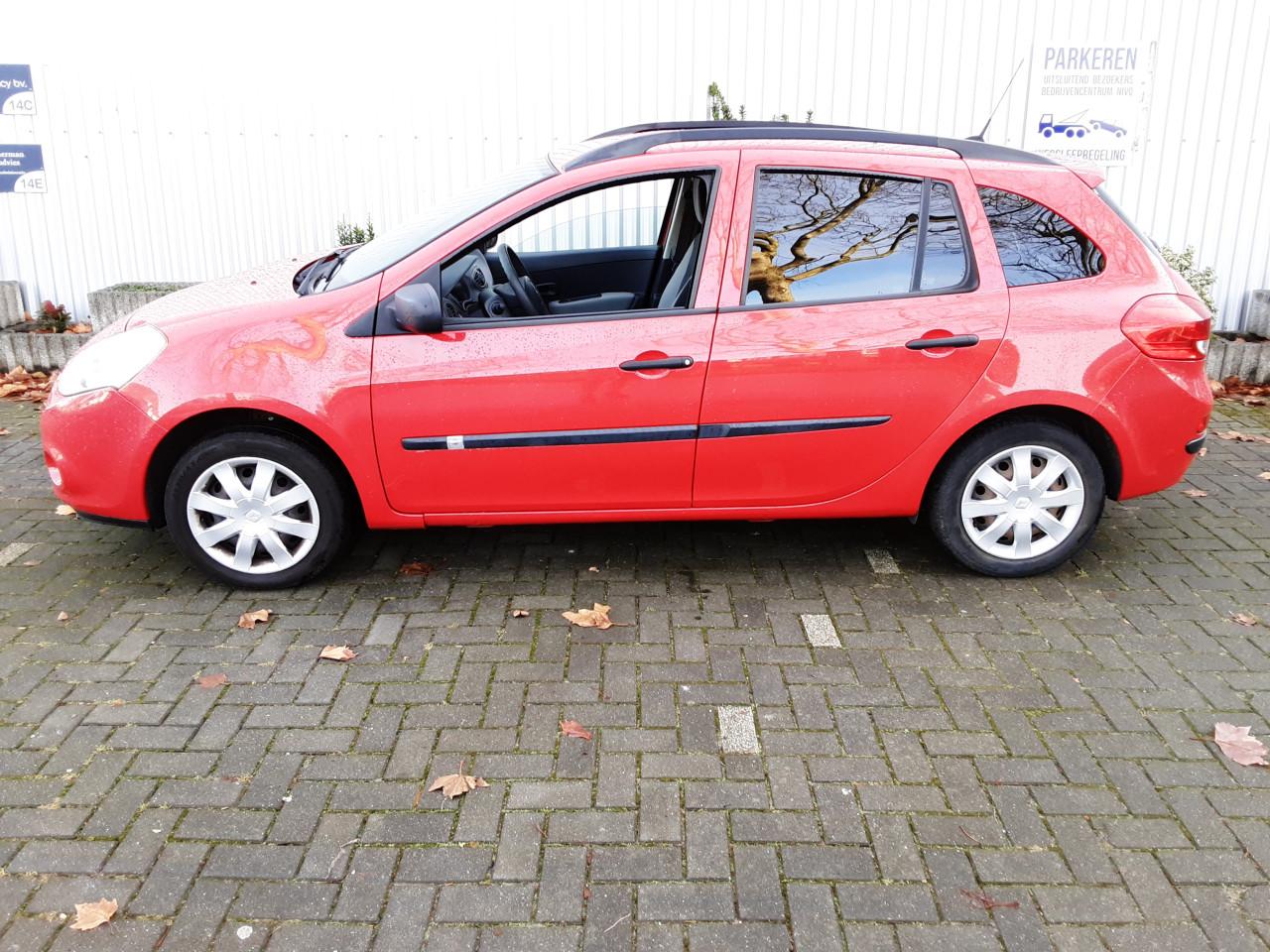 Renault Clio Estate 1.2-16V Special Line