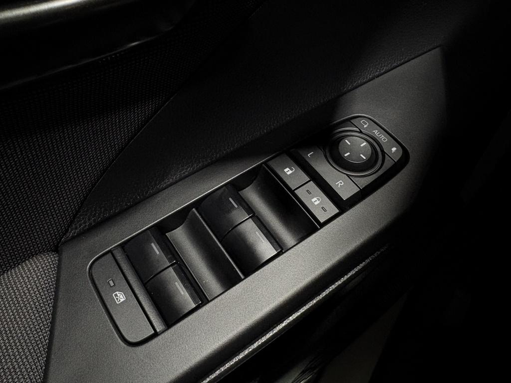 Toyota C-hr 1.8 hybrid 140 dynamic