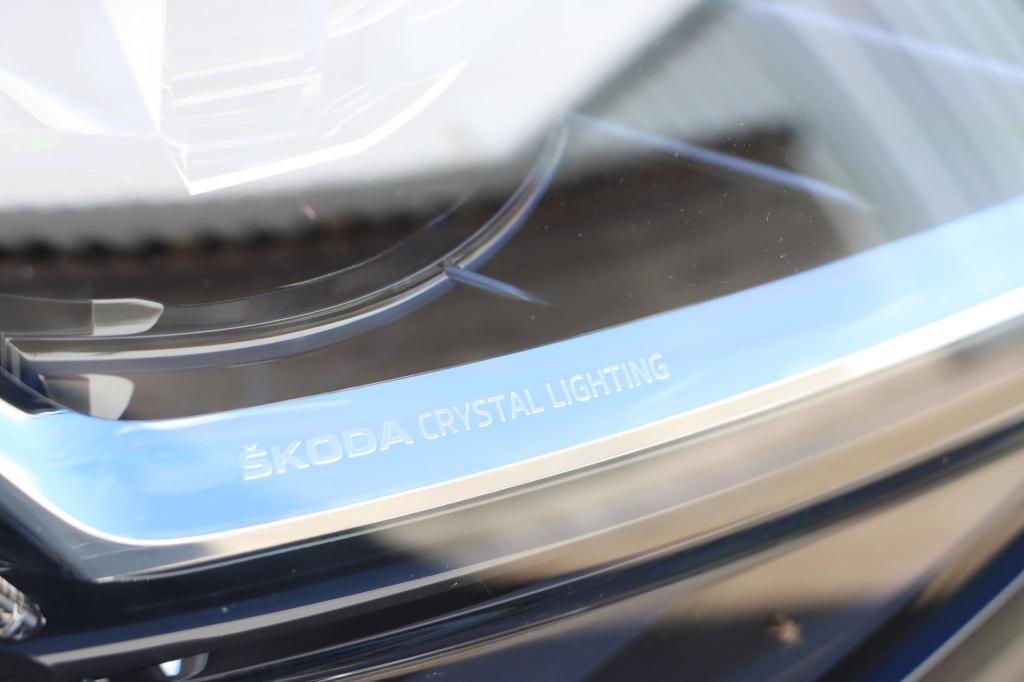 Skoda Superb combi 1.4 tsi iv sportline 217pk dsg6