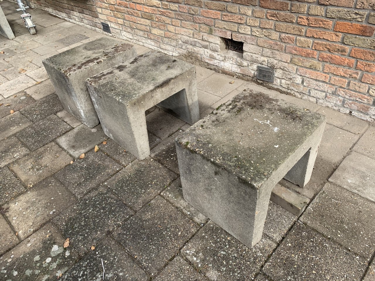 Betonnen U-blokken