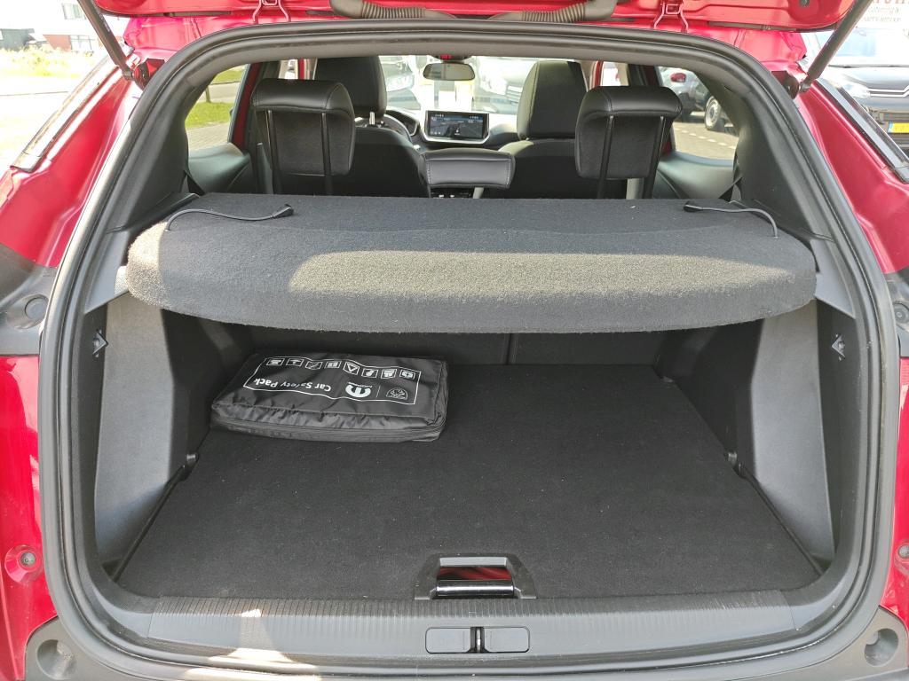 Peugeot E-2008 allure ev 54kwh 156pk grootste range 400km | uniek glazen sc