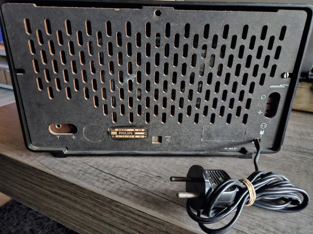 Prachtige jaren 50 buizenradio Philips B2X 80 U/01, werkend