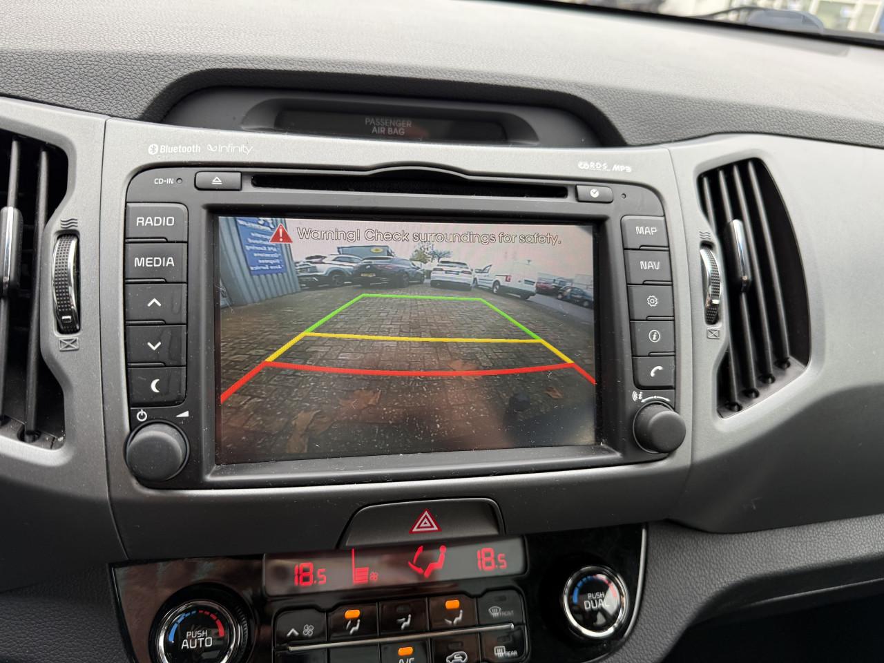 Kia Sportage - 1.6 GDI DynamicLine | Pano | Stuurverwarming|Trekhaak