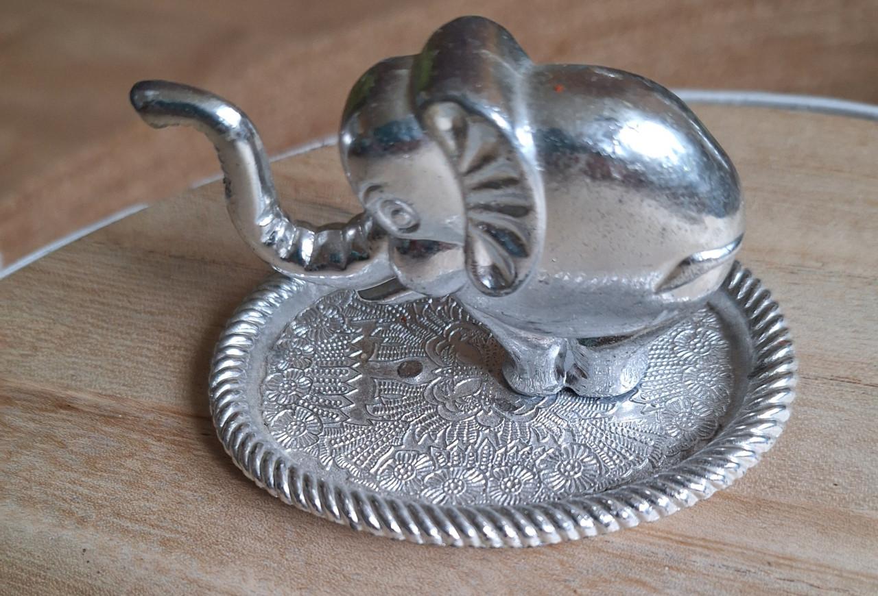 Decoratief klein olifantje