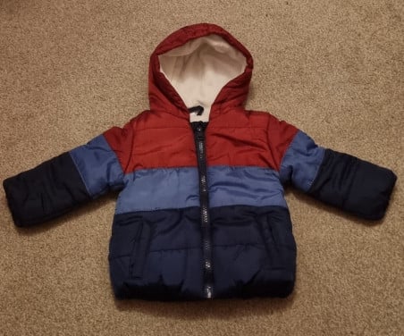 Baby jas maat 68