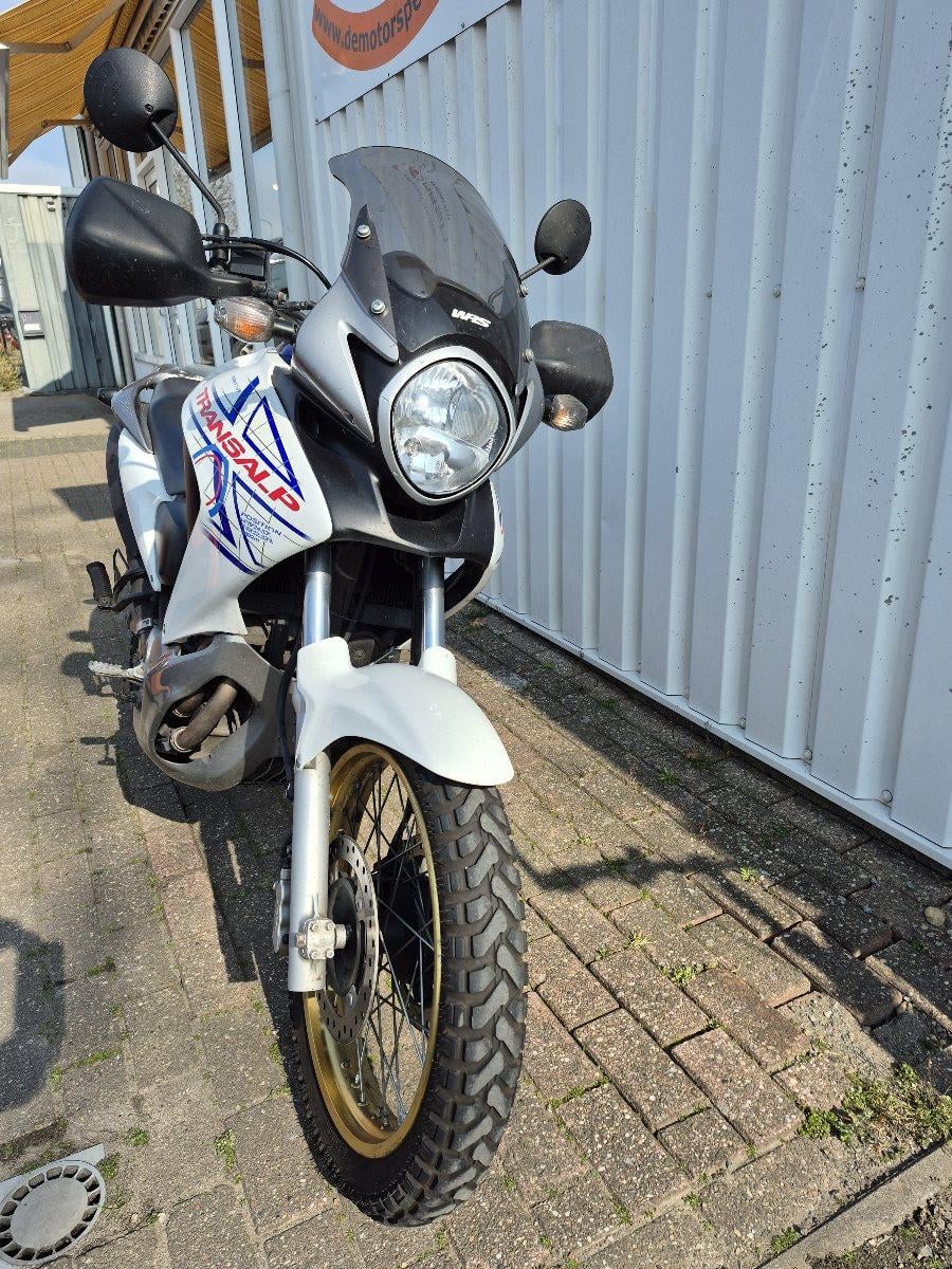 Honda Transalp XL700 uit 2010