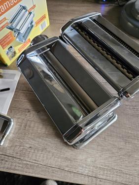 Zgan complete vintage Pastamachine met 9 standen nette staat