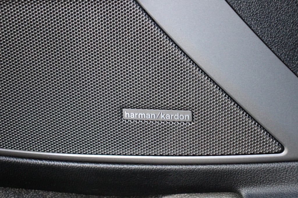 BMW 3-serie 330e high executive m-sport | schuifdak | laser | h&k | el. sto