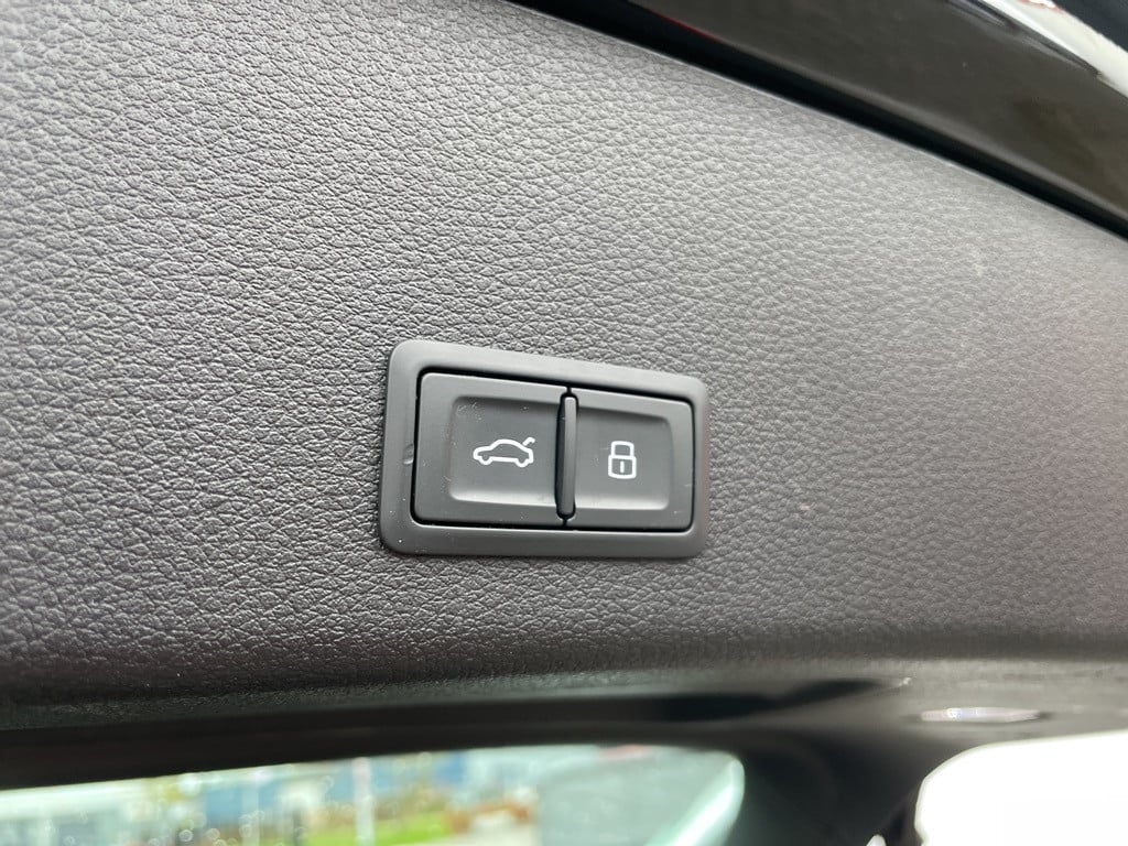 Audi E-tron 55 quattro 95 kwh s-line -full options-