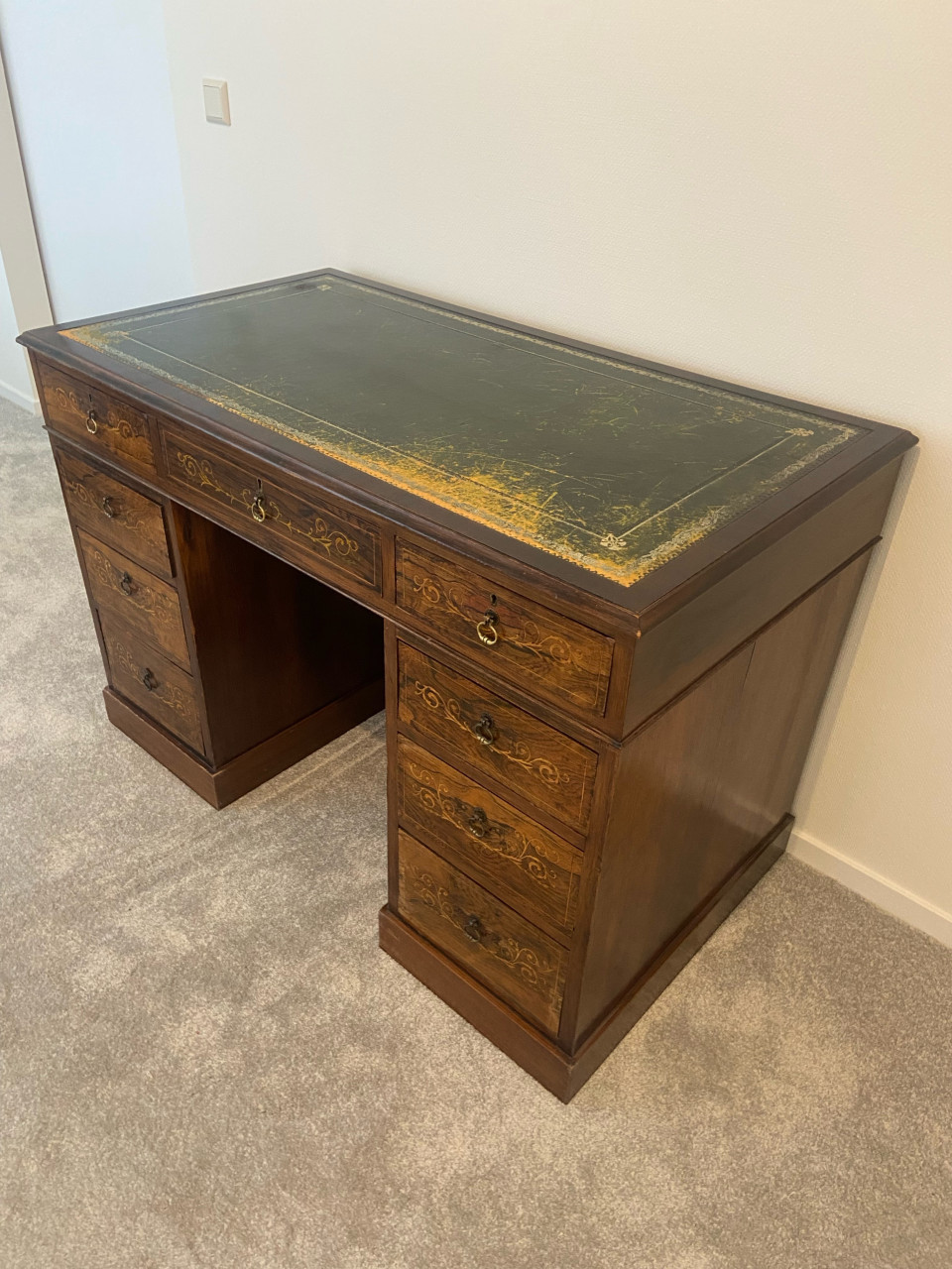 Klassiek Engels Chesterfield bureau