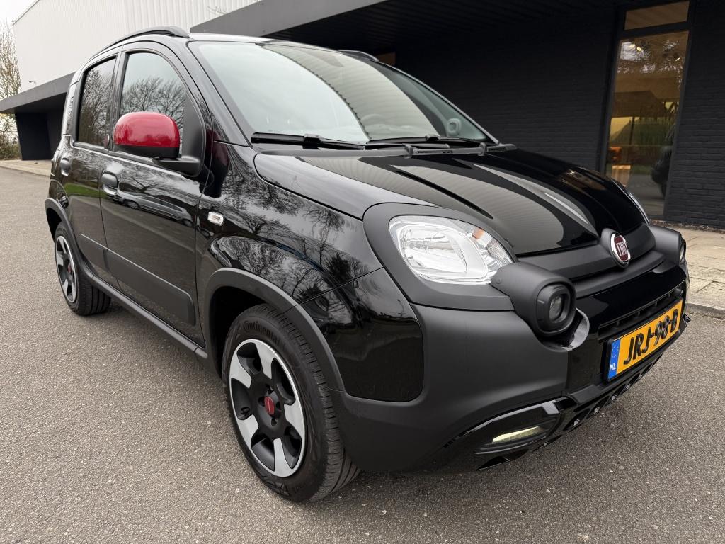 Fiat Panda 1.0 hybrid red cross // carplay , android auto //