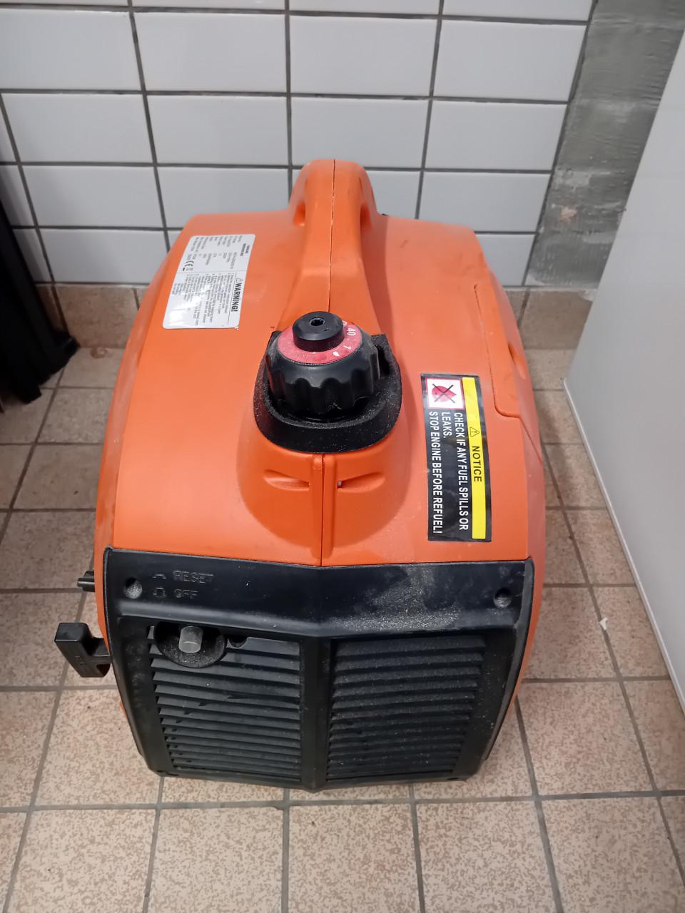 Aggregaat. 2 stuks. 400Volt en 230V.