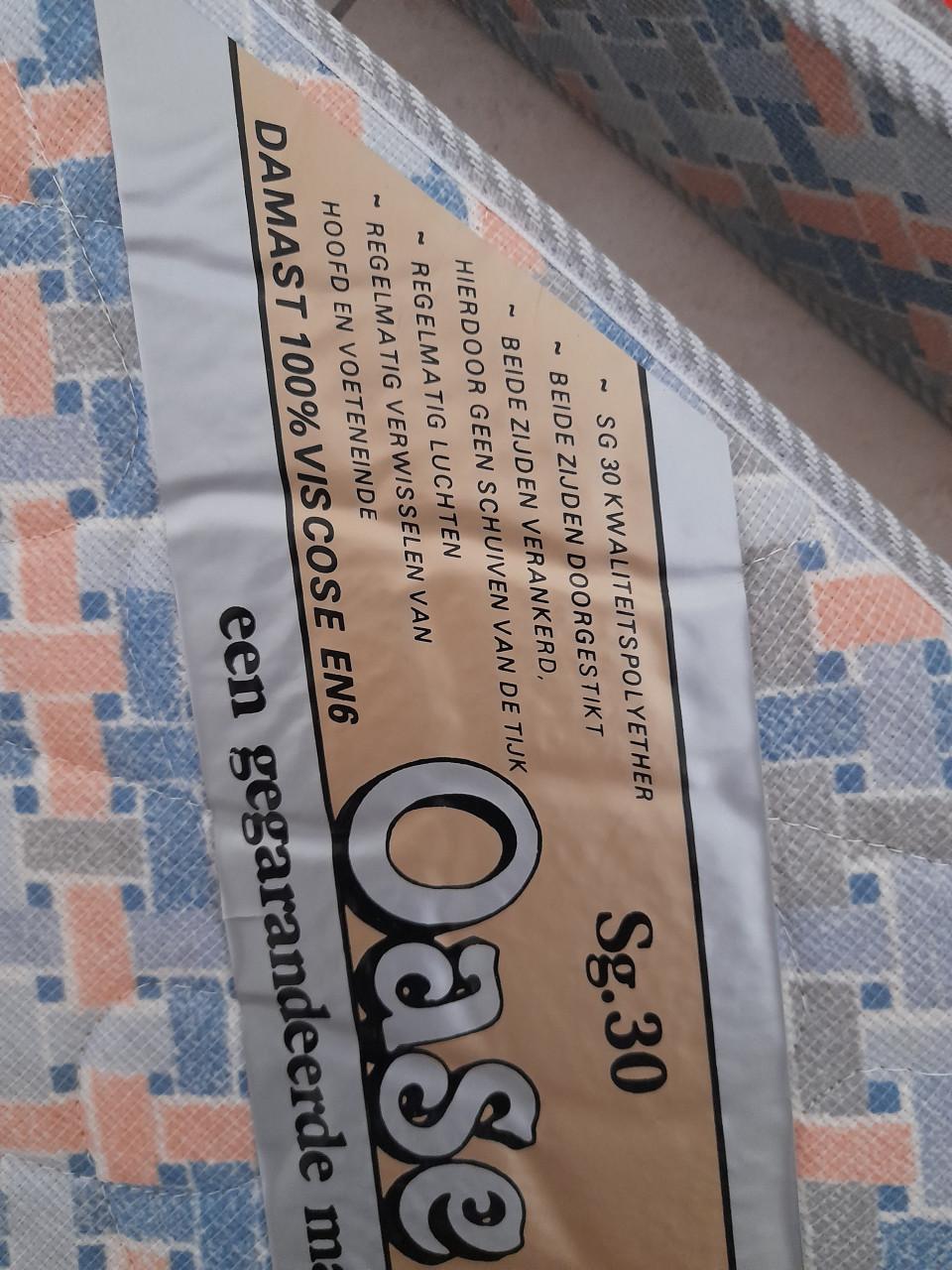 2 x matras 80 x 190 (in goede schone staat )