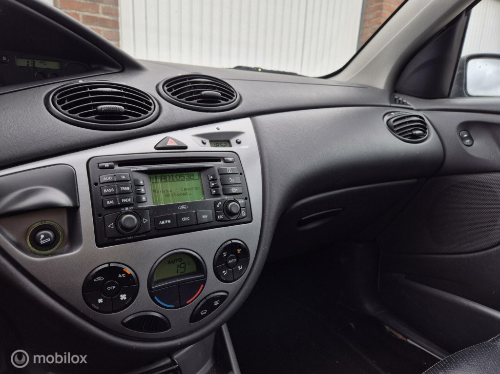 Ford Focus 1.6-16v / airco / dealeronderhouden / origineel nl