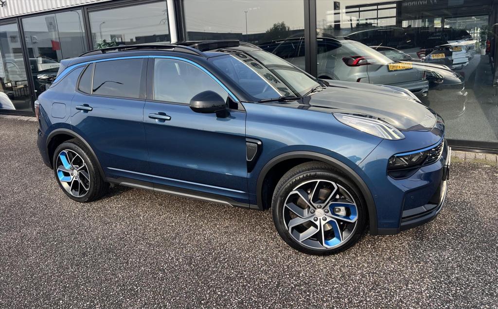 Lynk & Co 01 1.5 261pk phev 7dcth , panodak , adaptive cc , carplay