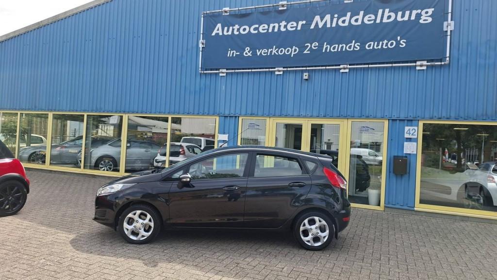 Ford Fiesta 1.0 Champion 5 deurs bj:2013 airco lm-velgen apk 2027 !!
