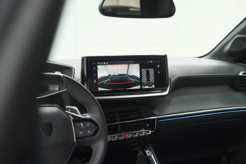 Peugeot 208 1.2 hybrid 145 e-dcs6 gt | alcantara pakket | camera | apple ca