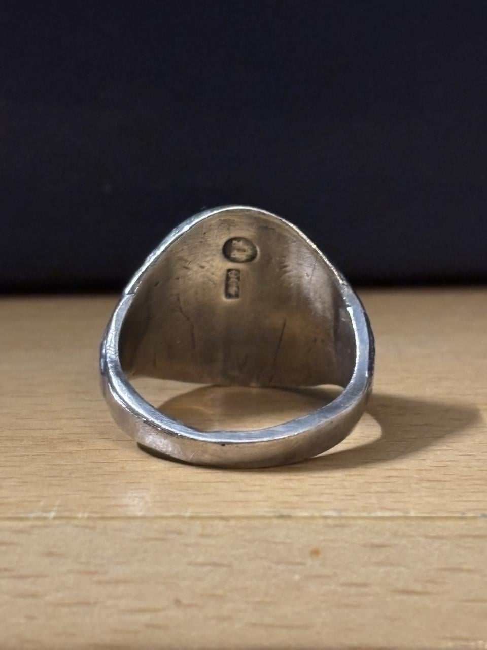 Zilveren ring oorlog