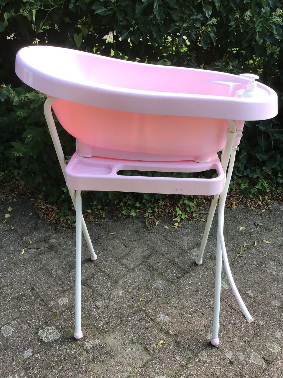 Bebé jou babybadje