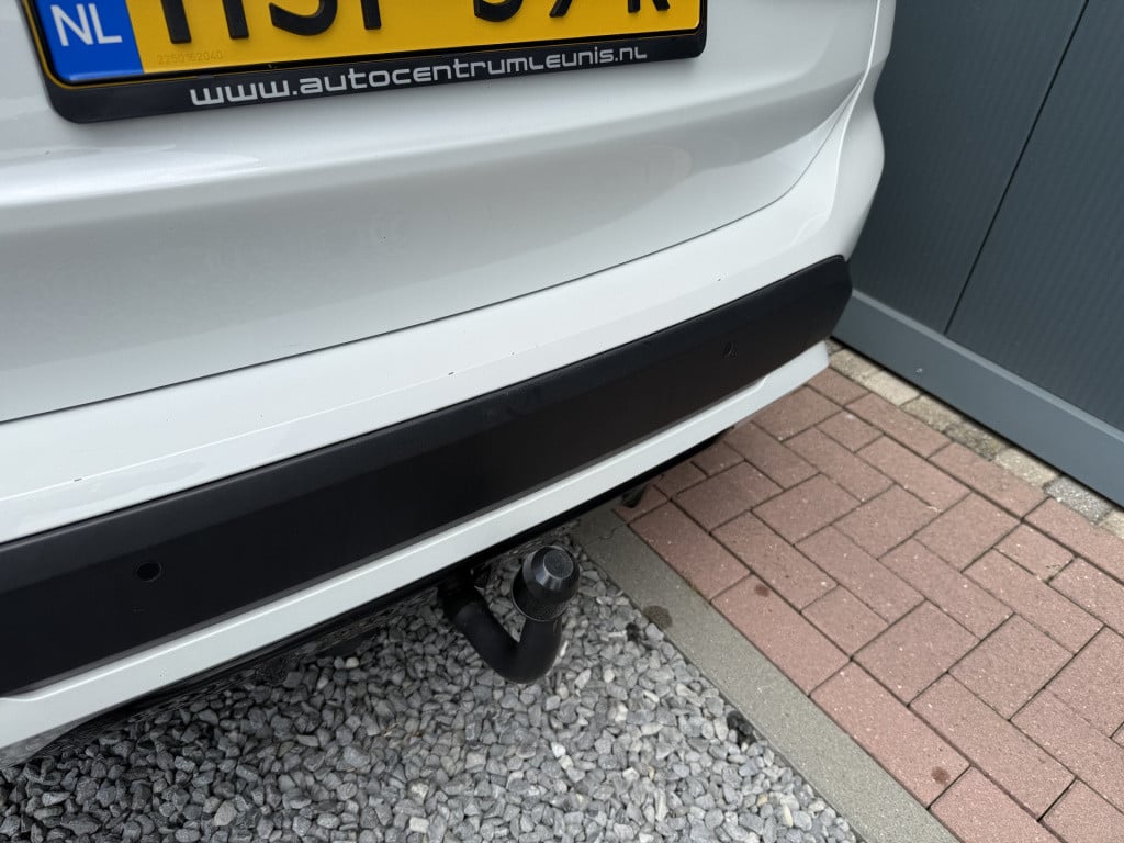 BMW X1 s-drive18i 140pk high executive