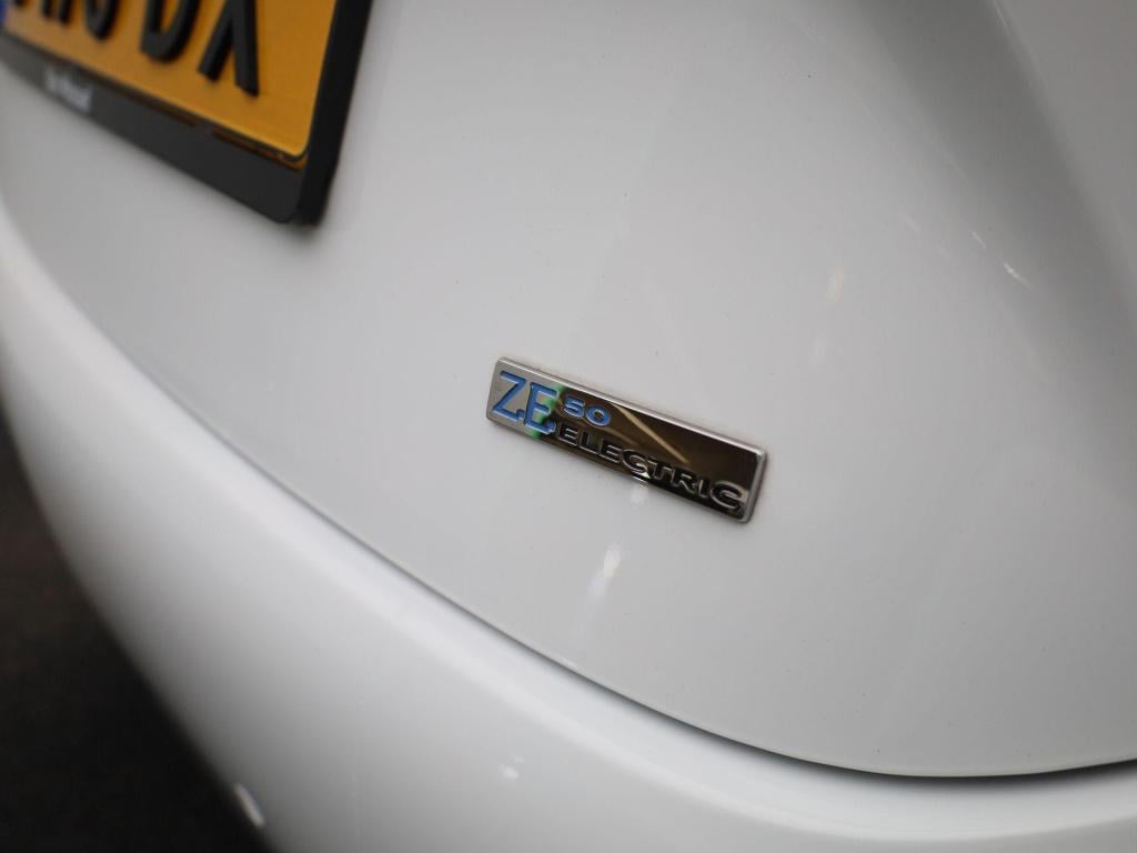 Renault Zoe r110 life 52 kwh | automaat | navigatie | airco | parkeer senso