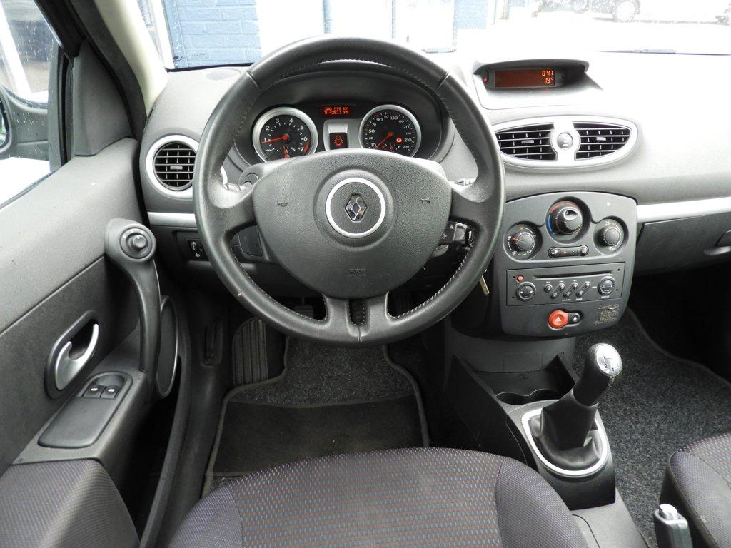 Renault Clio 1.2-16v dynamique nieuwe apk