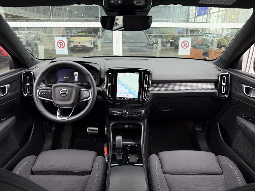 Volvo XC40 recharge twin plus 409pk 1e eigenaar