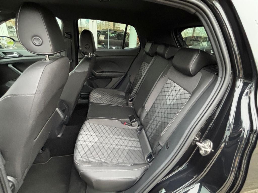 Volkswagen T-cross 1.5 tsi 150pk dsg-7 r-line| trekhaak|navi| led strip| ri