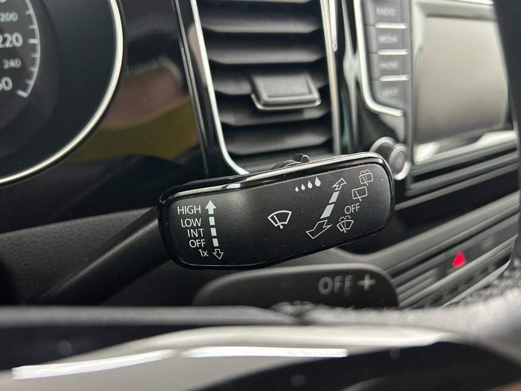 Volkswagen Golf Sportsvan occasion 1.4 tsi highline | zwart | tweedehands v