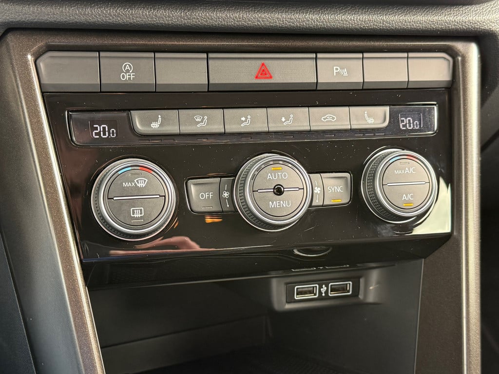 Volkswagen T-roc 1.0 tsi style business