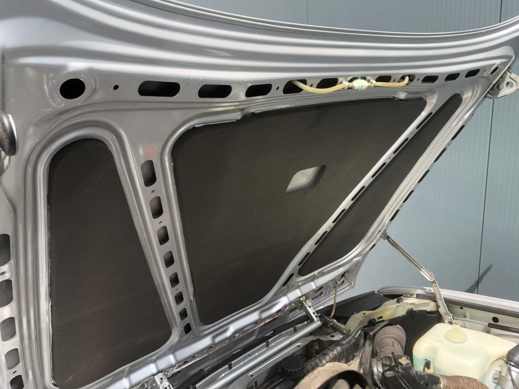 BMW 3-serie 318i 90pk sedan e30