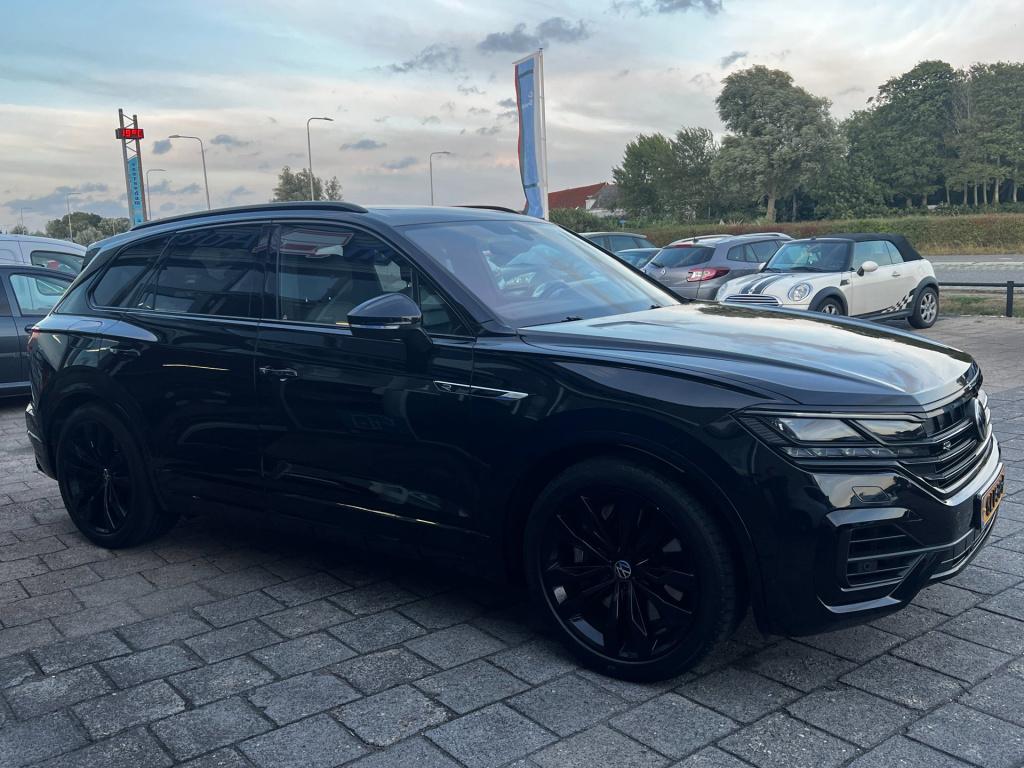 Volkswagen Touareg 3.0 tsi r ehybrid 4motion 462 pk, panodak, leer, luchtve