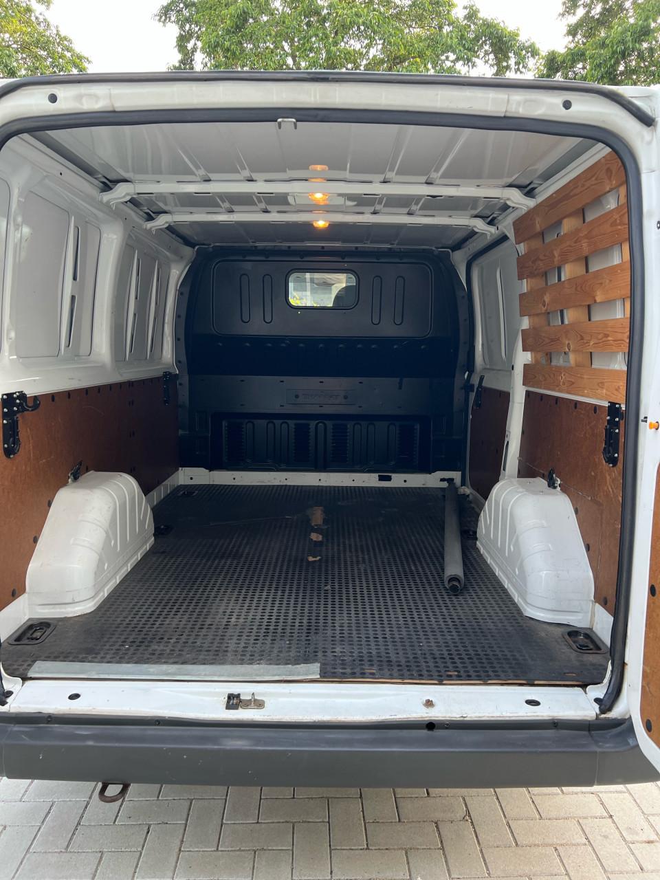 Ford Transit 260S 2.2TDCi 110.899KM Nap