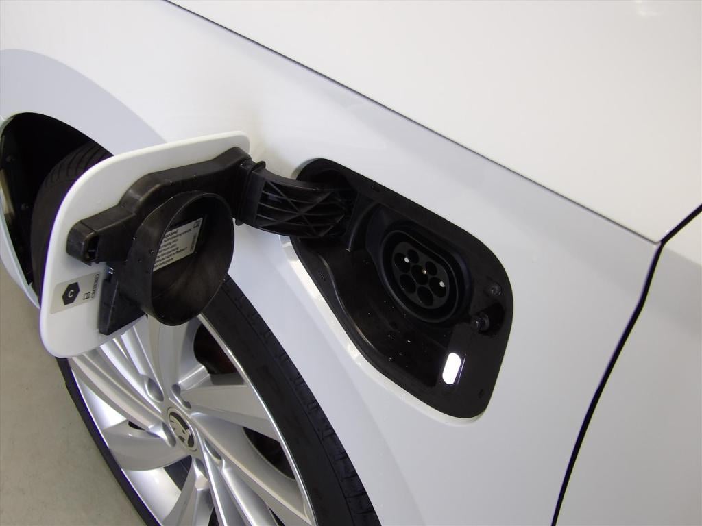 Skoda Octavia combi 1.4 tsi iv 204pk phev dsg business edition plus