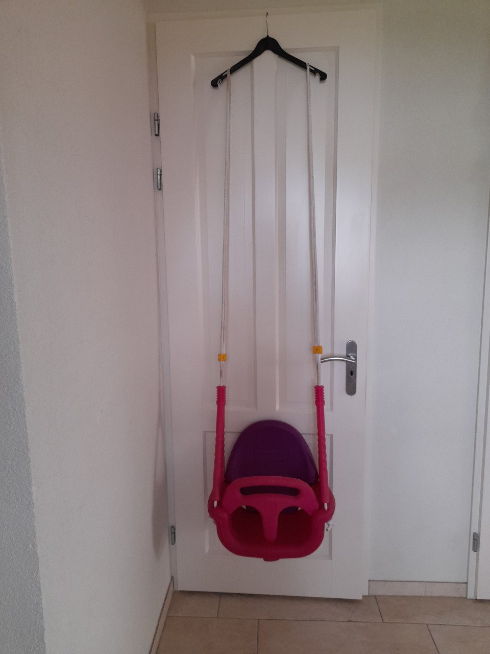 Baby schommel (in goede nette staat )