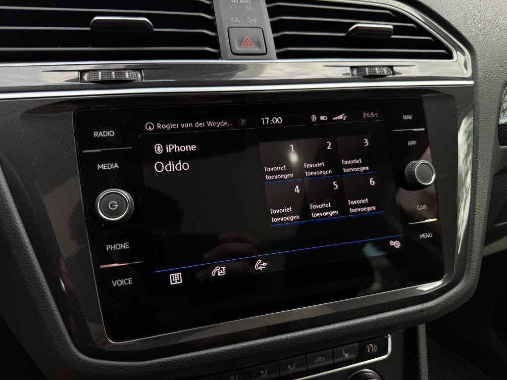 Volkswagen Tiguan 1.5 tsi active business - pano - leer - 360 graden camera