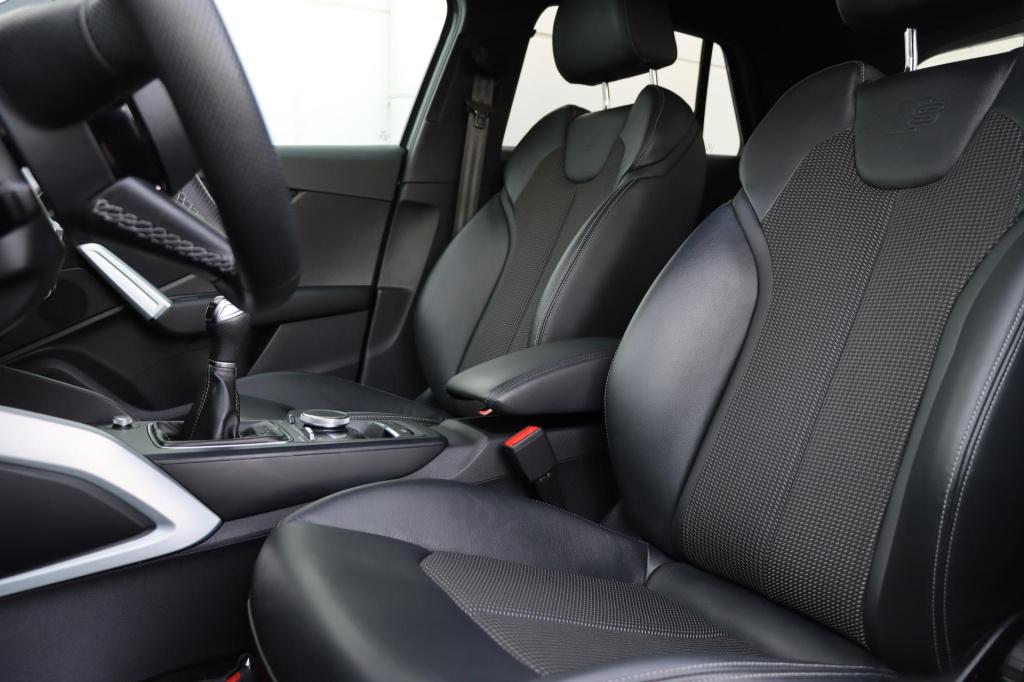 Audi Q2 30 tfsi s edition 110pk | navi | stoelverwarming