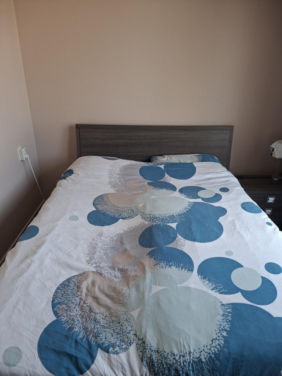 Tweepersoonsbed 140cm x 200cm