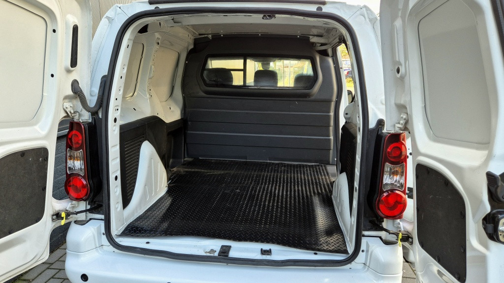 Peugeot Partner 120 1.6 bluehdi l1pp