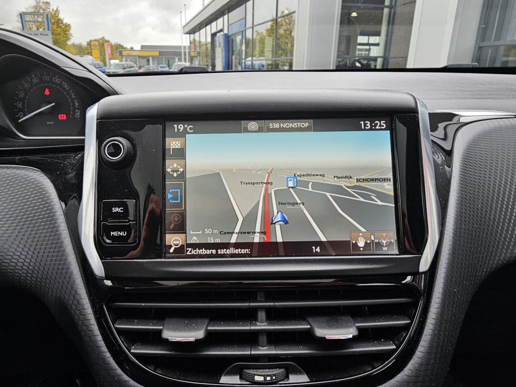 Peugeot 2008 1.2 puretech blue lion