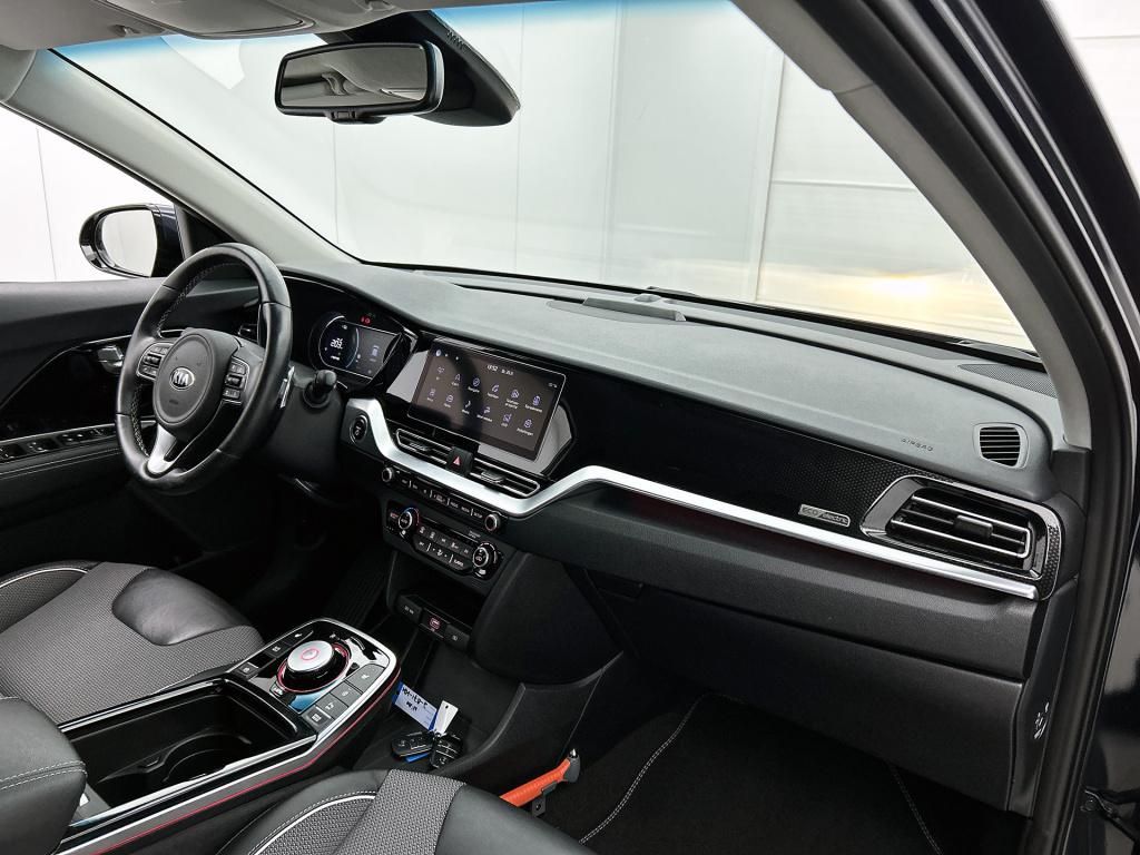 Kia E-niro dynamicplusline 64 kwh stoel en stuurwielverwarming | adaptive c