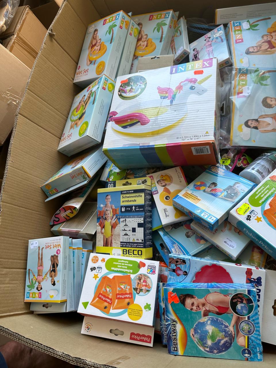 Mixpallet met zomerse speelgoed