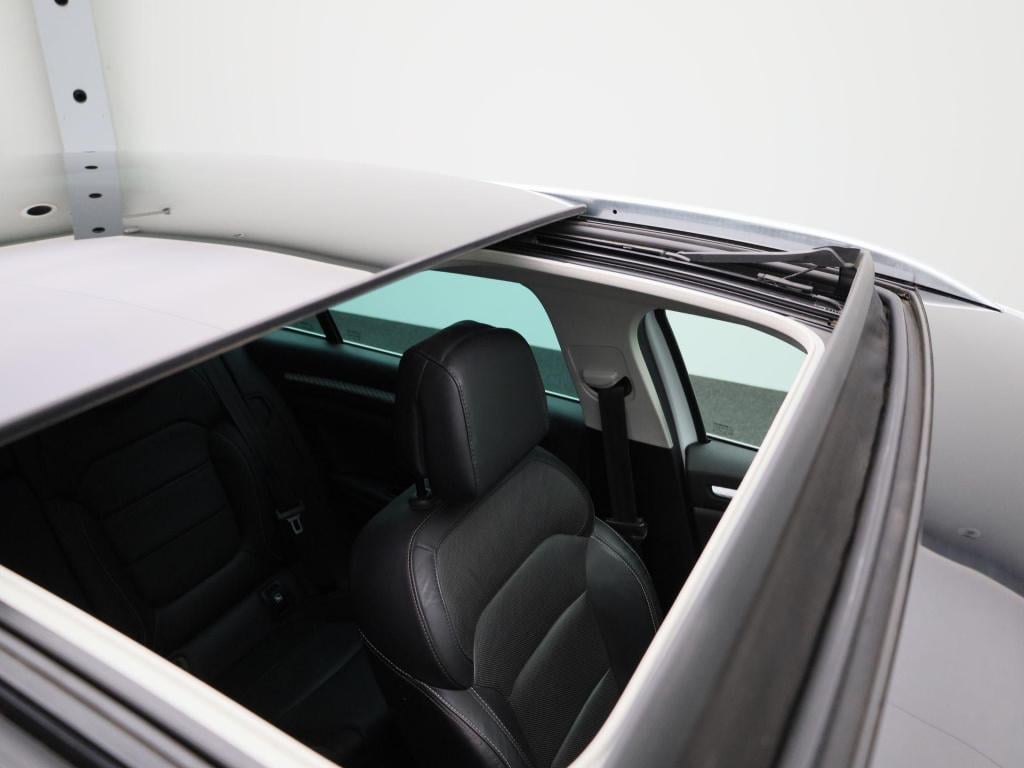 Renault Megane 1.3 tce business edition one | trekhaak | navigatie | leder 